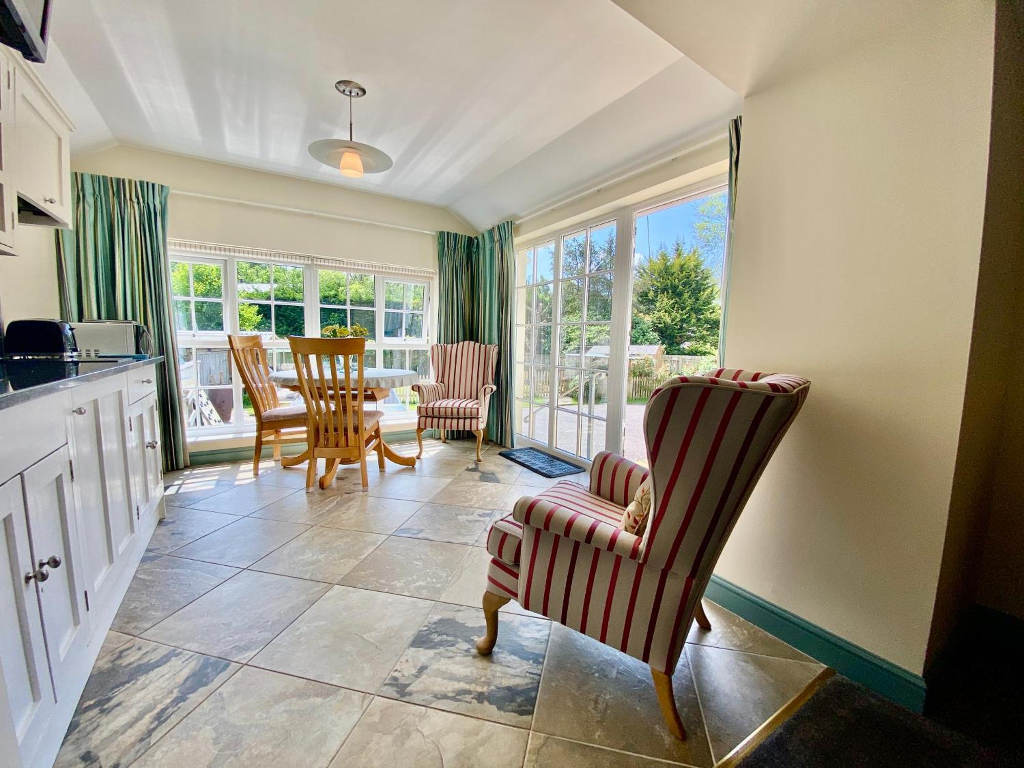 Lynwood House Self Contained Studio Tregoney ภายนอก รูปภาพ